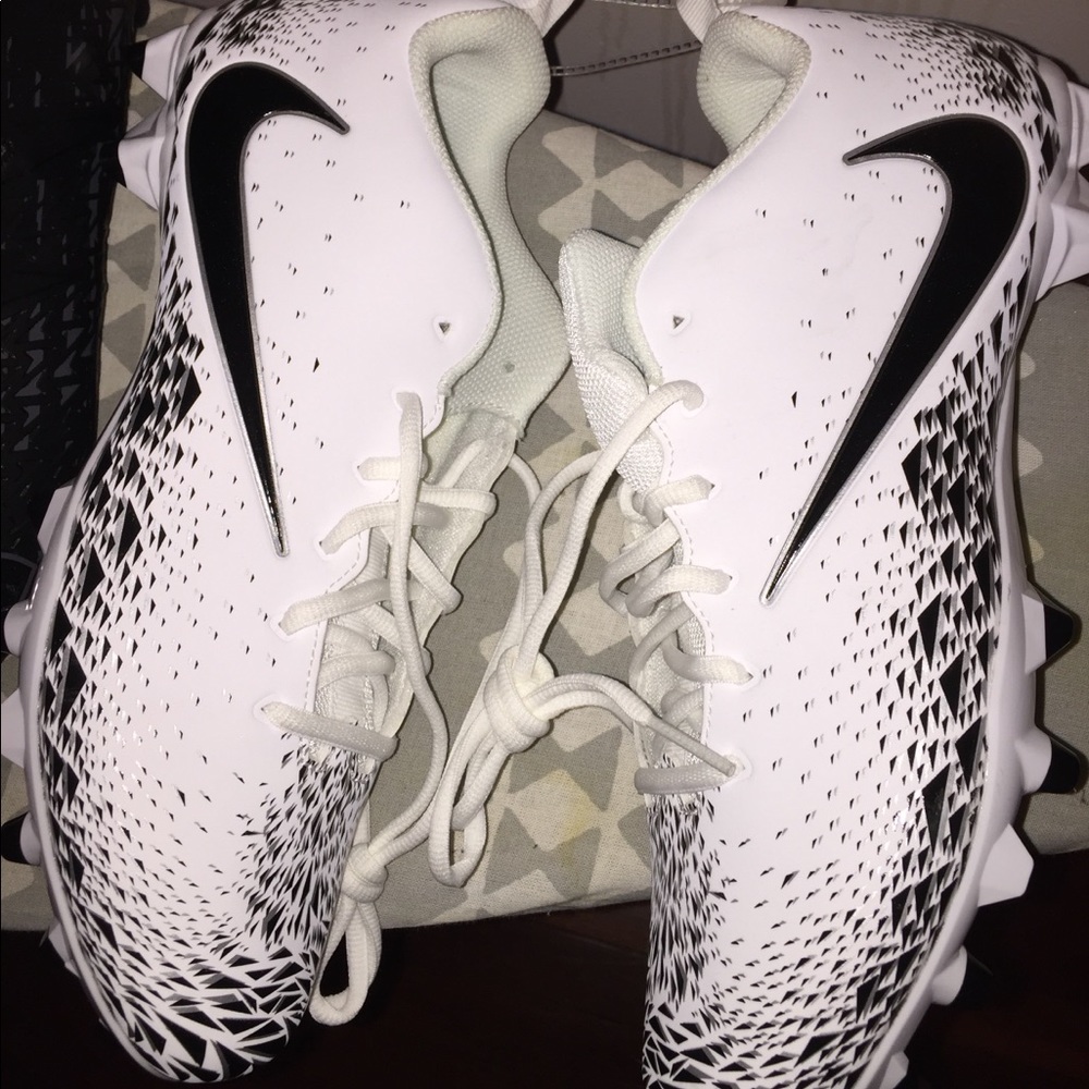 NWT Nike cleats